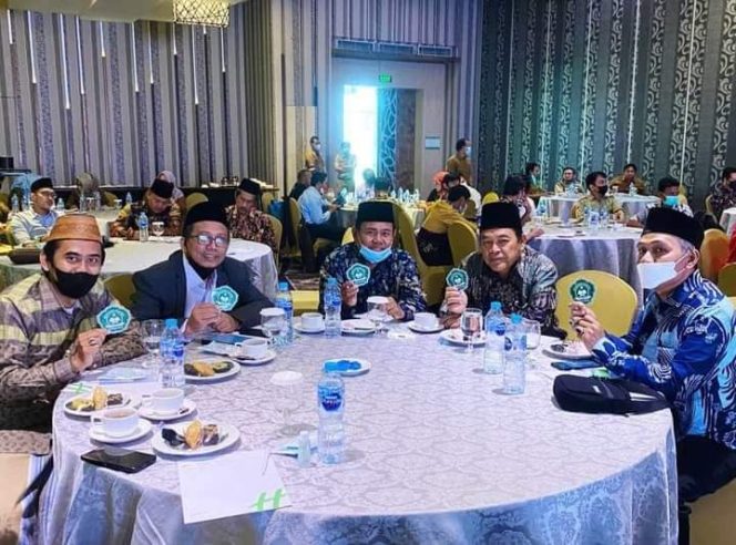 
					Bersama Sekum FPP Kab. Bekasi, Gus Faiz Hadiri Rapat Koordinasi Sosialisasi Pembentukkan Tim Peneliti & Pengkaji Gelar Daerah.